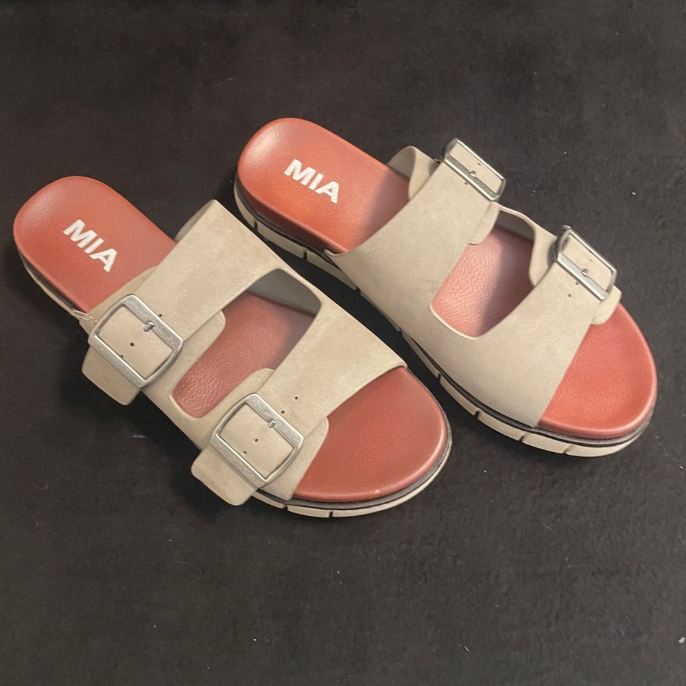 MIA Kely Beige Buckle Sandals